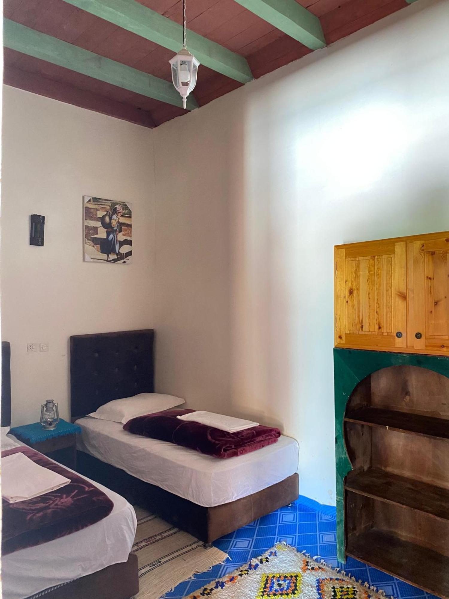 Kasbah Ait Bouguemez بيت ضيافة 3*