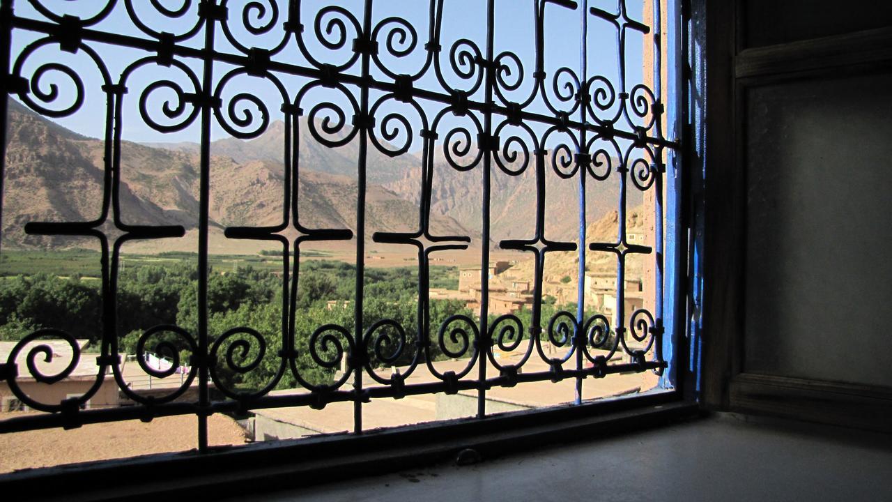 Kasbah Ait Bouguemez بيت ضيافة Agouti