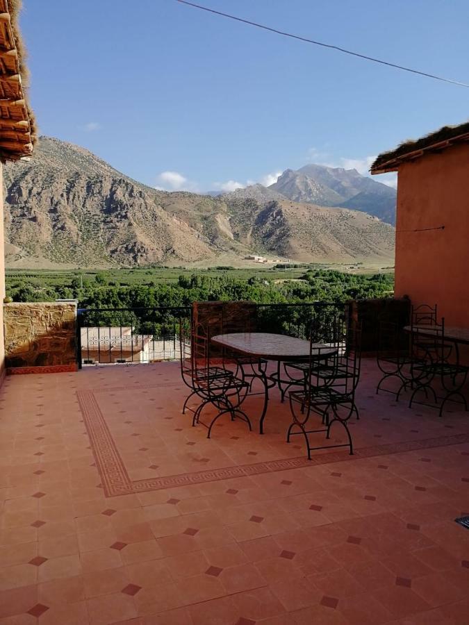 بيت ضيافة Kasbah Ait Bouguemez Agouti