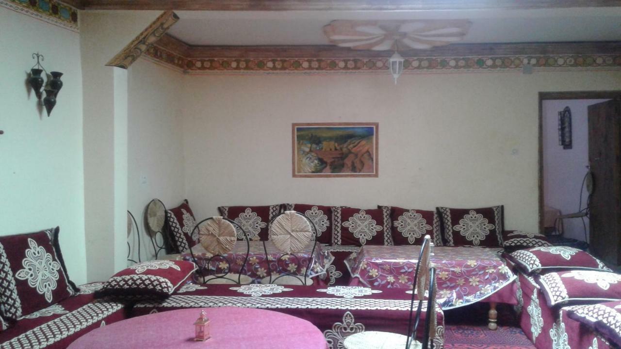 بيت ضيافة Kasbah Ait Bouguemez 3*